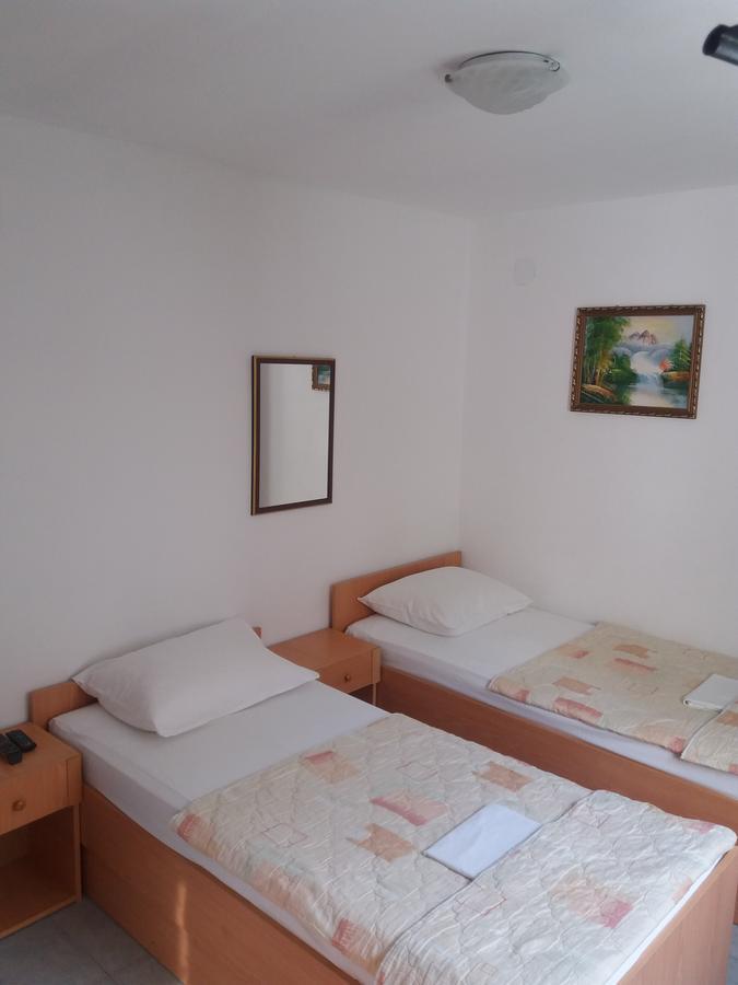 Apartments Mm Budva Luaran gambar
